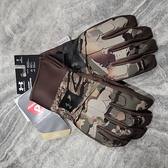NWT Men's Under Armour size L Camo Gloves